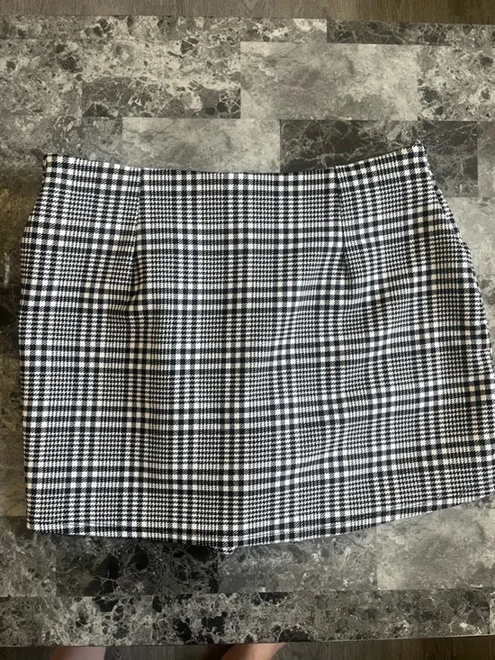 Windsor Black & White Plaid Wrap Mini Skirt with Buckle Straps - Picture 4 of 5